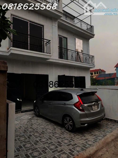 Siêu phẩm nhà đẹp - Cần bán nhà đẹp 3 tầng xã Chỉ Đạo, Hưng Yên, DT 61m2, giá 2,6 tỷ ( TL - 2