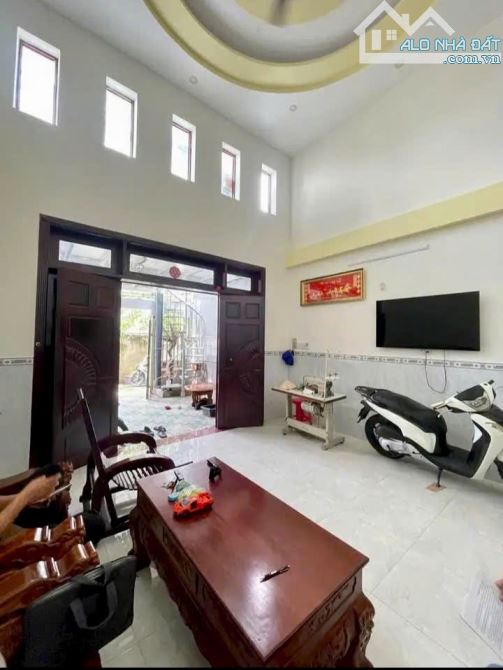 ĐỐI DIỆN VẠN PHÚC CITY - Ô TÔ NGỦ SÂN - DT 80m2 X 2 tầng CHỈ NHỈNH 6 TỶ - 2