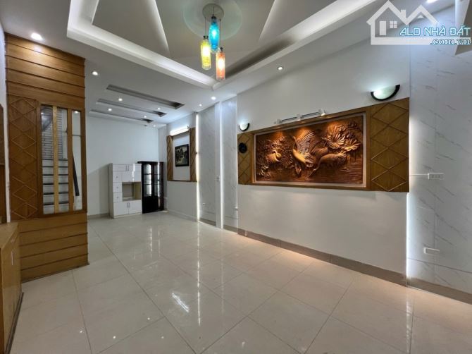 Bán nhà Tô Vĩnh diện thanh xuân 63m2. Lô góc . Cách mặt đường ô tô tránh 10m. Giá  13.6 ty - 1