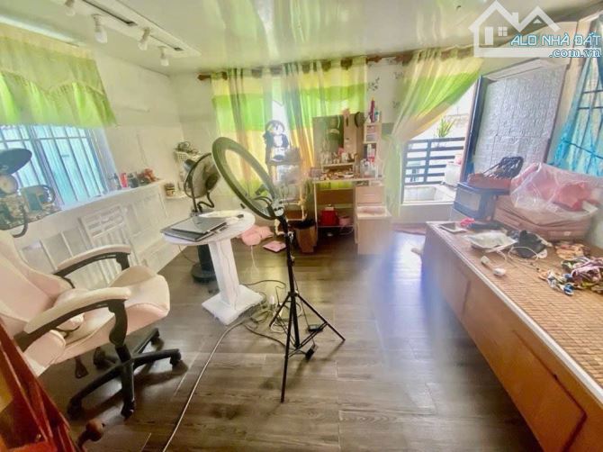 🏠 BÁN NHÀ 2 TẦNG RƯỠI + 4 PHÒNG TRỌ CÓ SẴN THU NHẬP – GẦN CHỢ HÒA KHÁNH - CHỈ 3,7 TỈ - 2
