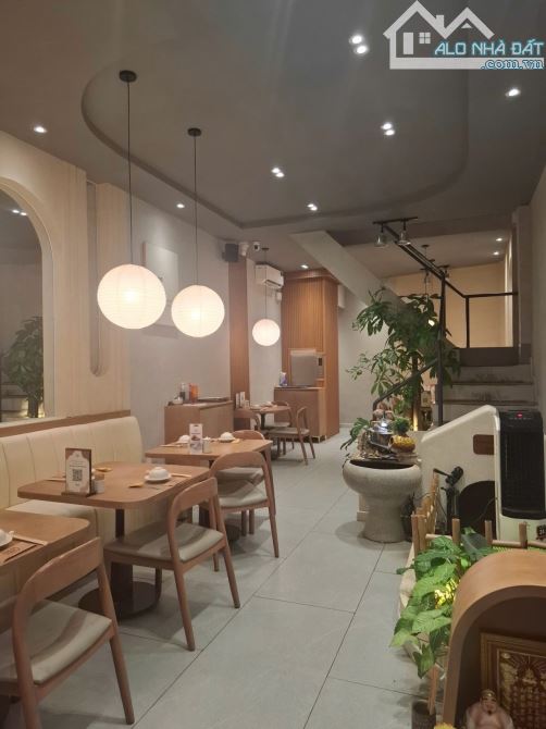 Cao Bá Nhạ quận 1 50m2 3 tầng giá chỉ 36 tỷ - 2