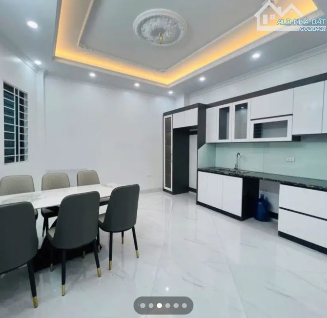 BÁN GẤP NHÀ TRƯƠNG ĐỊNH - HBT: 5 TẦNG, 6 NGỦ, THANG MÁY, Ô TÔ ĐỖ CỬA, SỔ ĐỎ 65M, GIÁP PHỐ - 2