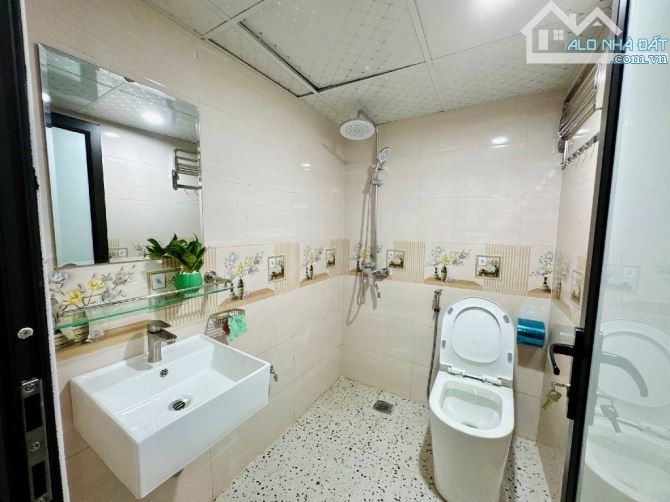 NGỌC HÀ 18/32M GIÁ CHỈ 5,1 TỶ-FULL NỘI THẤT ĐẸP,NGÕ THÔNG,GÀN HỒ Ô TÔ TRÁNH - 2