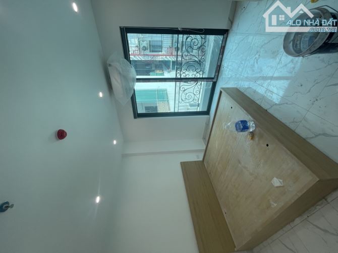 NHÀ GIÁO VIÊN PHỐ TỐ HỮU 37 m2 x 5t Ô TÔ- KINH DOANH- 8,3 tỷ - 2