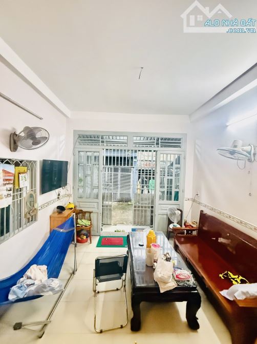 Bán Nhà Trung Mỹ Tây Q12 - 73M2(4,8 x 15.5 )- 2Tầng- HXH- Chỉ 4,4 Tỷ. - 2
