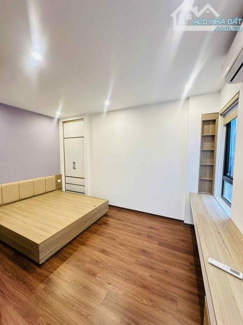 Nhà đẹp dân xây 5 tầng - 4 phòng ngủ - siêu hiếm Lê Thanh Nghị - Hơn 5 Tỷ - 2
