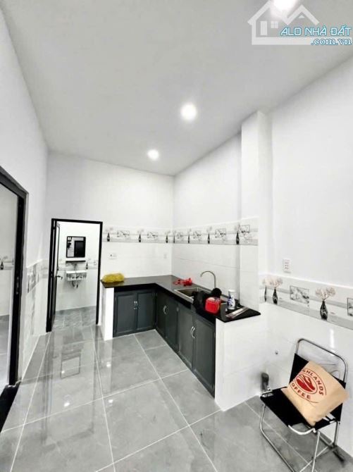 NGỘP 2,5TỶ BÁN NHÀ HẺM XE HƠI TÂY LÂN P.TÂN TẠO QUẬN BÌNH TÂN GIÁ 4,6TỶ TL - 2