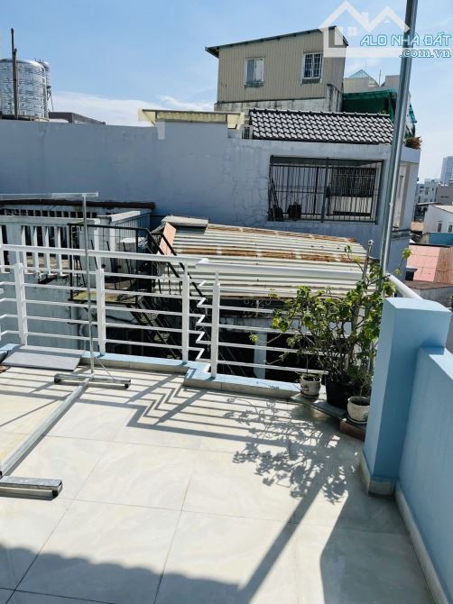 Nhà Bán Quận 10, Chợ Hoà Hưng, Hẽm 3m, 4 Tầng giá 4.35T - 2