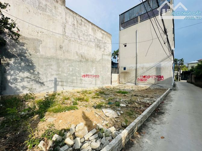 ĐẤT THỊ TRẤN LƯƠNG SƠN - 86m2 FULL THỔ CƯ - MT12M - GIÁ 1,x TỶ - 2