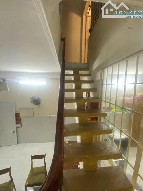 Bán Nhà Sân Ô Tô Khu Cư Xá Tỉnh Đội P. Tân Phong DT 105m2 Gia 4,85 Tỷ - 3