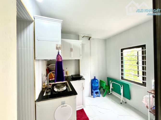 Bán nhà tập thể tt thanh Xuân Bắc fun nội thất đẹp thoáng mát ô tô đỗ cầu thang - 3