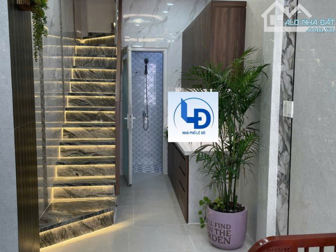Nhà bán.Vị trí đẹp..Nhà mới 3 tầng.Lê Đại Hành.TT Q11.Giá tốt - 8