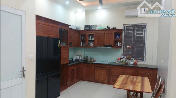 CẦN BÁN GẤP NHÀ MẶT PHỐ LÊ VĂN HIẾN 37M2, 5 TẦNG, MT 3.7M, 12.5 TỶ, VỈA HÈ RỘNG, KINH DOA - 3