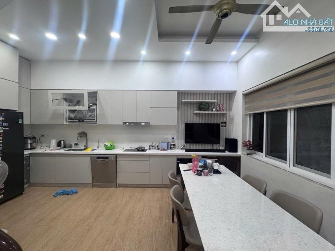 Bán Nhà Phân Lô Ô Tô Tránh Trung Tâm Cầu Giấy 72m2 Lô Góc 3 Mặt Thoáng Mặt Tiền Rộng 11m - 3