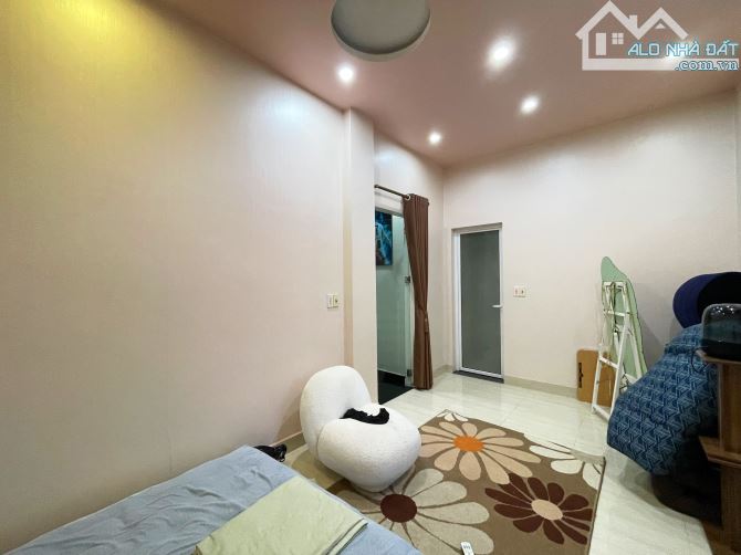 Nhà 3 tầng dân xây tuyến 3 Trung Lực - 61m2 ngang 6.8m - Đường 6m - 3