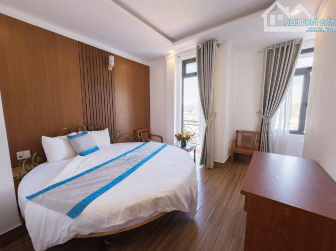KHÁCH SẠN HÙNG VƯƠNG 459m2 5 TẦNG 20 PHÒNG VIEW THUNG LŨNG ĐÈN - 3