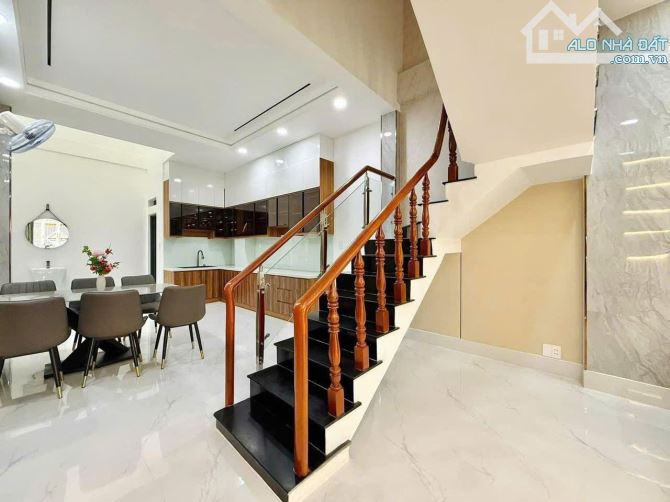 CHỈ 3 TỶ CÓ NGAY CĂN NHÀ NGUYỄN KIỆM, PHÚ NHUẬN/ 63,5m2/ SHR CHÍNH CHỦ/ HẺM OTO 6m - 3