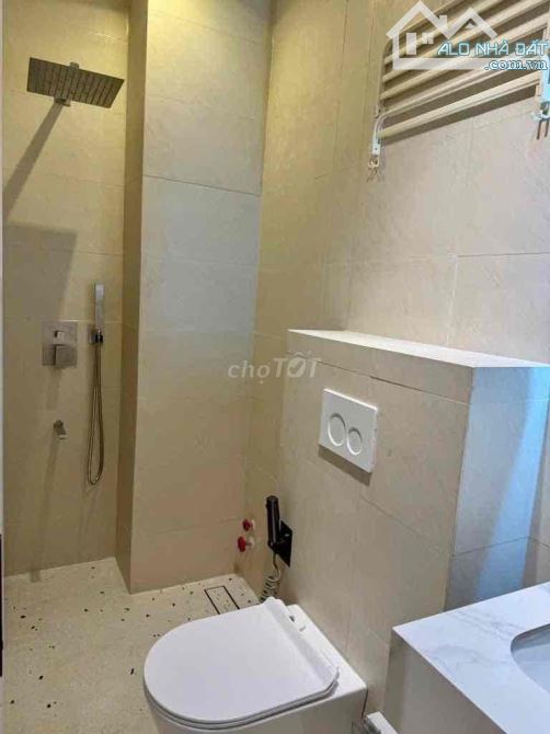 Xe hơi vào thẳng nhà Đoàn Thị Điểm, Phú Nhuận. Giá 5tỷ960/ 5mx14m, CN 70m2. Ra MTĐ chỉ 20m - 3