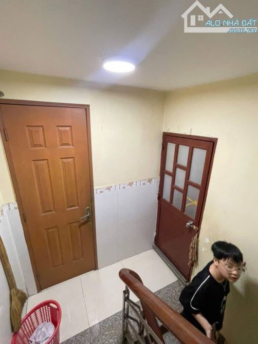 Nhà đẹp 4 tầng, MT đường số, P4, giá 4,58 tỉ. - 3
