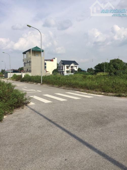 Bán đất  đấu giá Cầu Lọc, Ngọc Tảo, cách đường 32 chỉ 100m, khu dân cư VIP, đường rộng 15m - 3