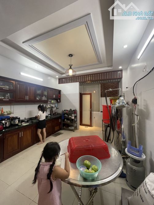 NHÀ 4 TẦNG TOÀN GỖ LIM - 75M2 - NGAY MT LÊ ĐỨC THỌ GÒ VẤP - Ô TÔ NGỦ TRONG NHÀ - 9.15 TỶ - 3