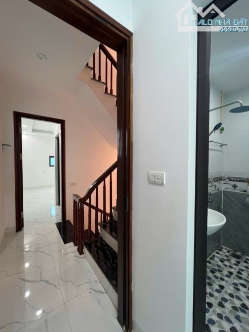 Nhà Lai Xá mới tinh - Lô góc - 2 thoáng - 5 Tầng - 6 Phòng ngủ - Chỉ 6 Tỷ 2 - 3