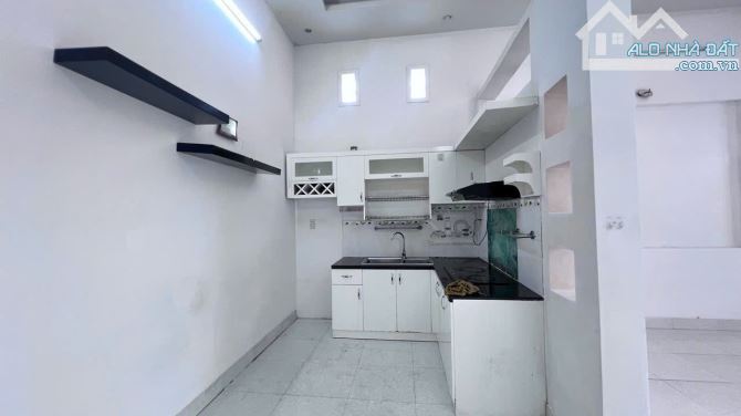 Căn nhà thuê hẻm 372 Hùng Vương chỉ 3,8Tr - 3