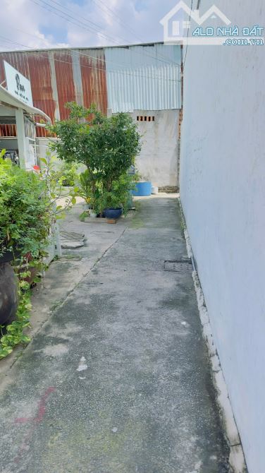 Nhà gần sân vận động Đông Hoà, sổ riêng, hẻm xa ba gác, 1465 Dĩ An - 3