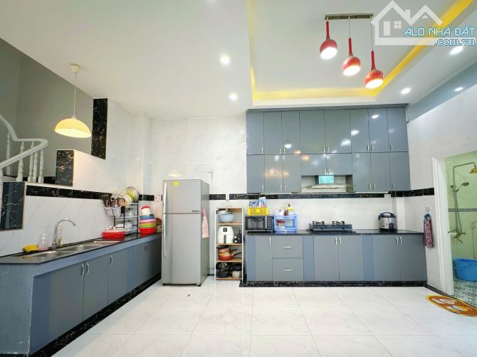 Bán biệt thự đẹp tại KDC Phong Phú 5, 16,5 tỷ, 136,5m2, nhiều tiện ích tặng hết nội thất - 3
