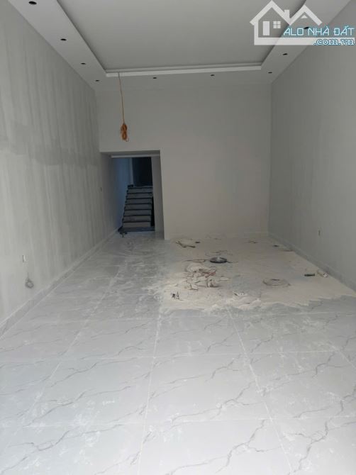 Bán nhà trong ngõ 302 văn cao cho thuê dòng tiền cao - 3