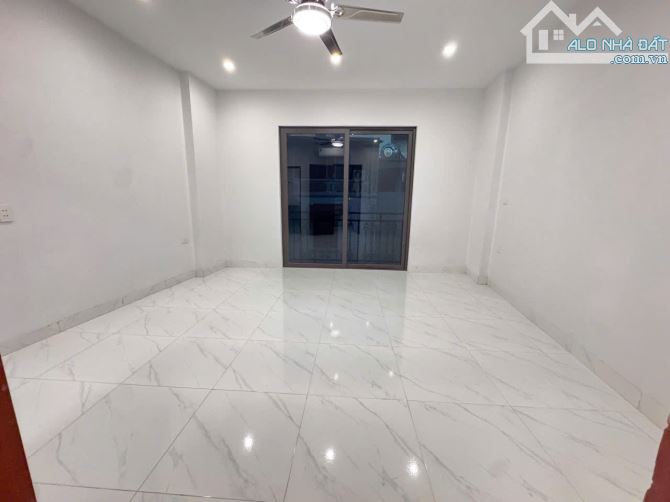Cần Bán Gấp Căn Nhà Mới Xây Ở Mậu Lương,HĐ,Ngõ Thông,Ô Tô Chạy Qua.Gía 7.6Tỷ Có TL - 3