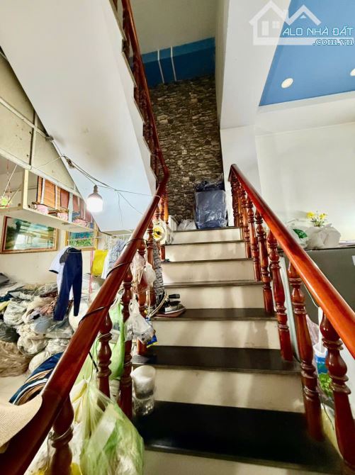 🏡 Bán nhà 1 trệt 1 lầu, sổ hồng riêng, cách Tô Ký 100m – Hóc Môn, giá chỉ 3.79 tỷ - 3