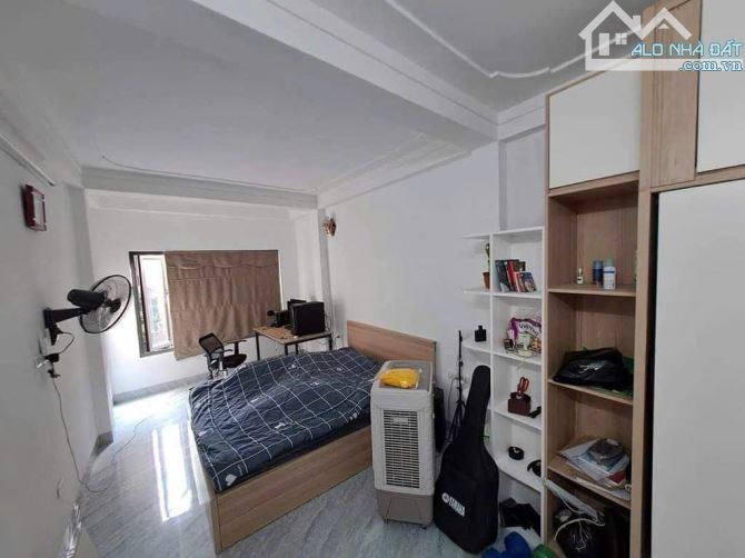Cho thuê nhà phố Phúc Xá Hoàn Kiếm DT 40m2x6T có thang máy ô tô đỗ cửa giá chỉ 18 tr - 3