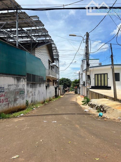 5,7x25m ĐẤT THỔ CƯ. NỞ HẬU NGAY HẺM PHẠM VĂN ĐỒNG. GẦN UBND PHƯỜNG TÂN LẬP - 3
