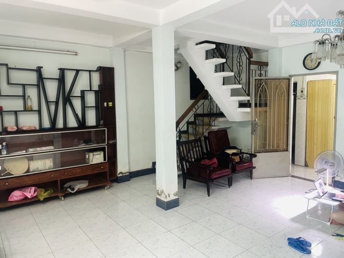 “GẤP BÁN GIẢM 70 TRIỆU  NHÀ HAI TẦNG LINH TÂY  51M2(5.23 ❌9.7M), 3PN, 2WC-SHR,CHỈ HƠN 3 TỶ - 3