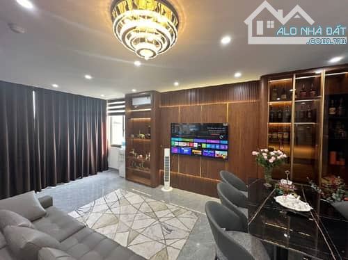 BÁN NHÀ 7 TẦNG THANG MÁY – CỰC ĐẸP PHỐ TỨ LIÊN, TÂY  – FULL NỘI THẤT – CHỈ VÀI BƯỚC RA PHỐ - 3