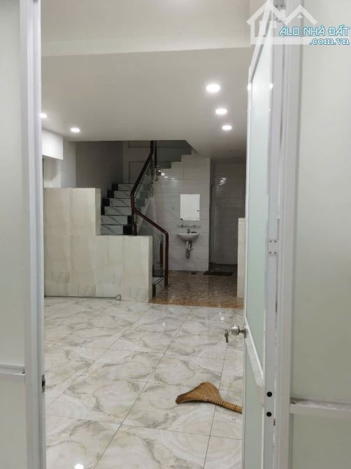 Bán nhà góc 2 mặt tiền Lý Nam Đế Quận 11, 4x15m 4 tầng chỉ nhỉnh 14 tỷ - 3