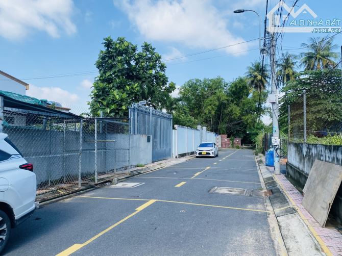 TĂNG NHƠN PHÚ A - LÃ XUÂN OAI - ĐẤT DT: 90M2 (5*16) NỞ HẬU - HẺM XE HƠI - GIÁ RẺ - 3
