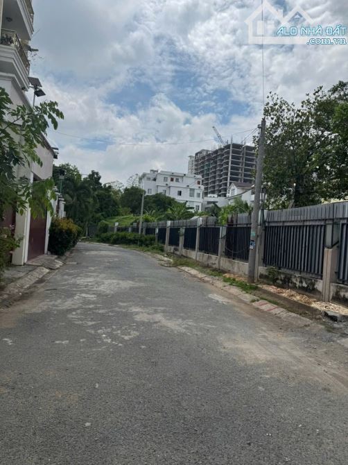 BÁN GẤP NHÀ CẤP 4 NGAY KHU A LÀNG ĐẠI HỌC - LÊ THỊ KỈNH - PHƯỚC KIỂN NHÀ BÈ - 95M2 - 3