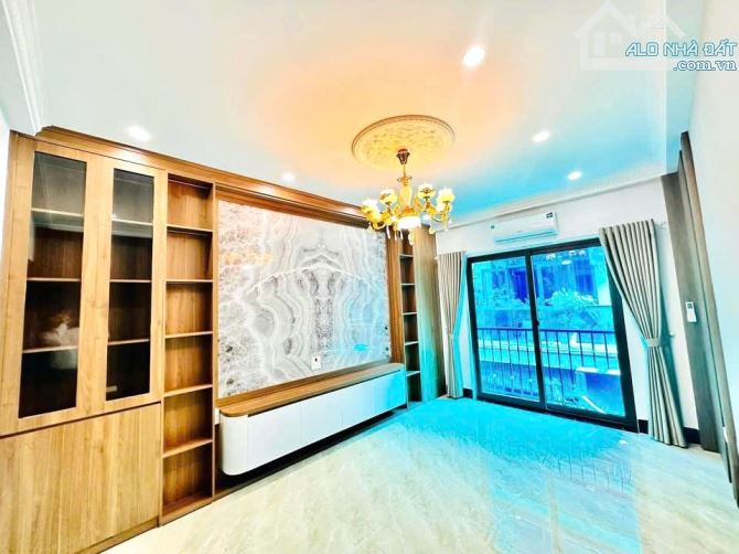 SIÊU PHẨM CỔ NHUẾ-DÂN XÂY-THANG MÁY-TRƯỚC NHÀ RỘNG THOÁNG-FULL NỘI THẤT MỚI-AN SINH ĐẸP - 3