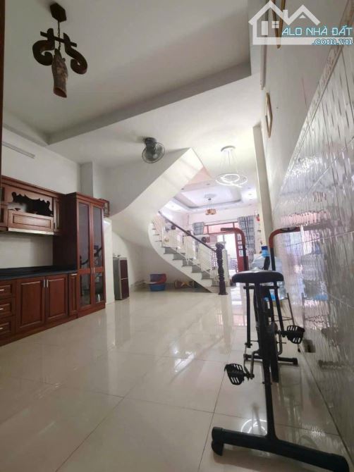 Bán Nhà Hẻm 4m, Bùi Quang Là – P.12, Gò Vấp, 6,2Tỷ, 60m2 (4x15), 3Tầng, 4PN - 3