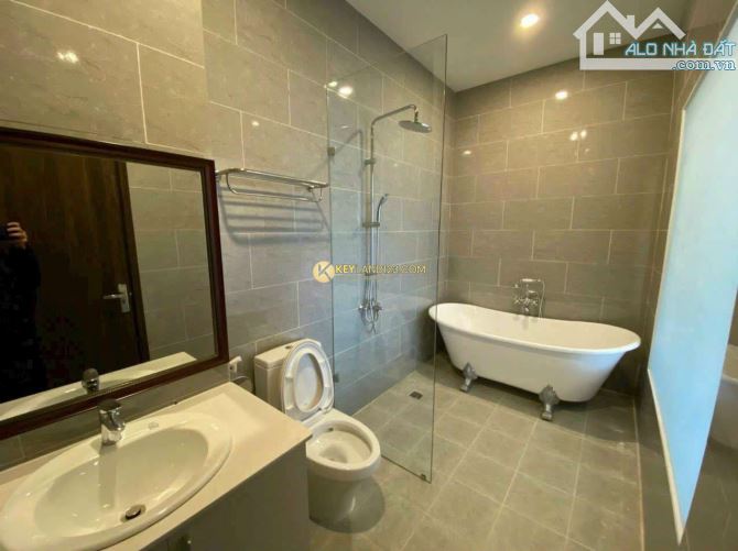 VILLA MT TRẦN QUANG KHẢI 305m2 NGANG 17m 4 TẦNG CÓ THANG MÁY VIEW ĐẸP - 3