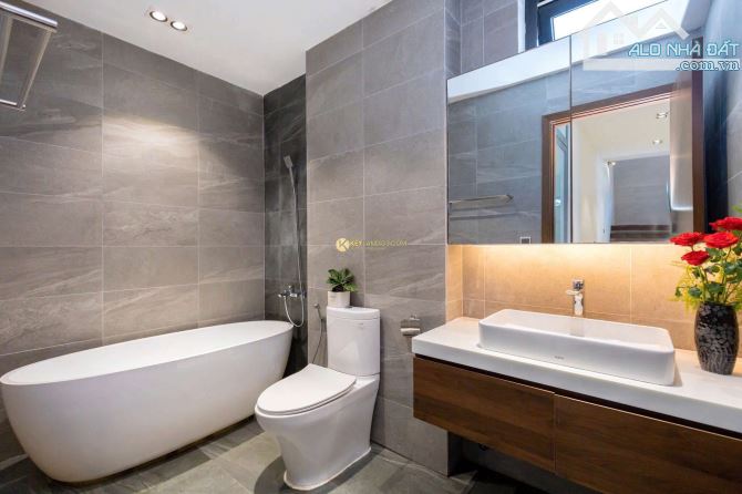 VILLA KQH VIỆN NGHIÊN CỨU 216m2 NỞ HẬU 3 TẦNG HOÀN CÔNG VIEW TRIỆU ĐÔ - 3