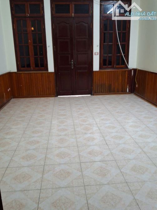 Cho thuê nhà 4 tầng làm văn phòng tại phố Trần Quang Diệu – Hoàng Cầu - 3