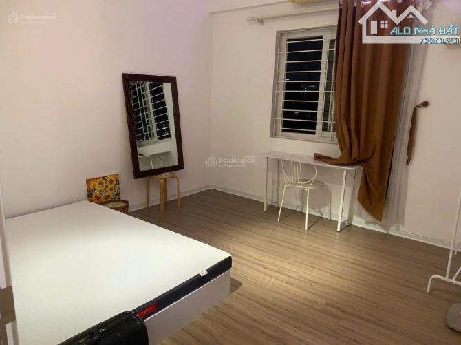 CHO THUÊ CHUNG CƯ 3 NGỦ, 2 BAN CÔNG, 16TR NGUYỄN CHÍ THANH, ĐỐNG ĐA - 3