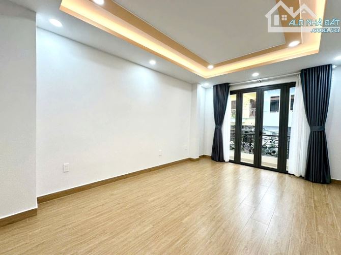 Cần bán nhà siêu đẹp 3 lầu 6 phòng ngủ hẻm xe hơi Ung Văn Khiêm - 3