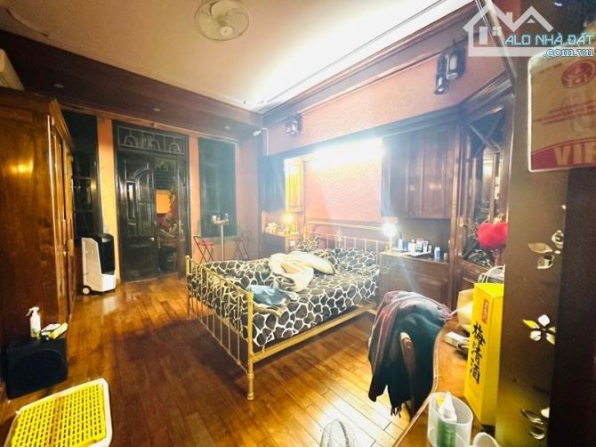 Bán Nhà Phân Lô Ô Tô Vip Nhất Cầu Giấy 60m2 6 Tầng Gara Ô Tô Trong Nhà Full Nội Thất Gỗ - 3