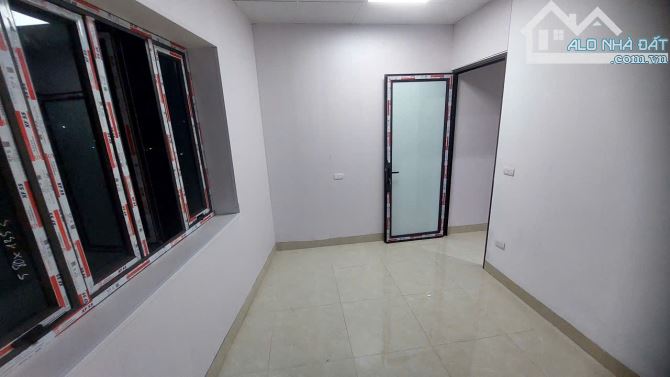 Cho thuê nhà ngõ 193 Định Công Hạ 2 tầng, 40m2, 2 ngủ, 8 triệu ctl - 3