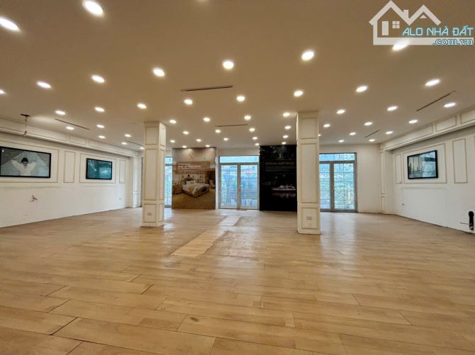 Cho thuê Shophouse 24h Tố hữu 150m x 5 tầng 1 hầm thông sàn toàn bộ 80tr - 3