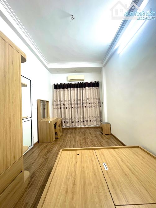 Bán nhà Trương Định lô góc 28m x 4t mt 4,6m chỉ 5,9 tỷ - 3
